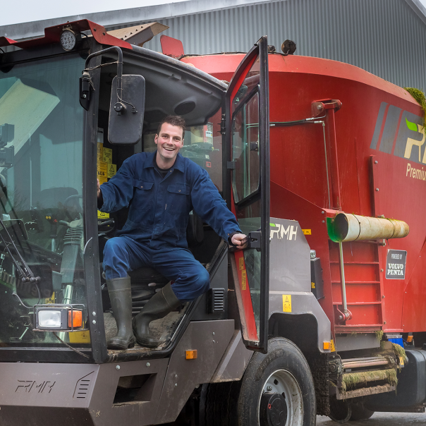 2019---11-ROOTS---TIJS11 vacature ervaren trekkerchauffeur